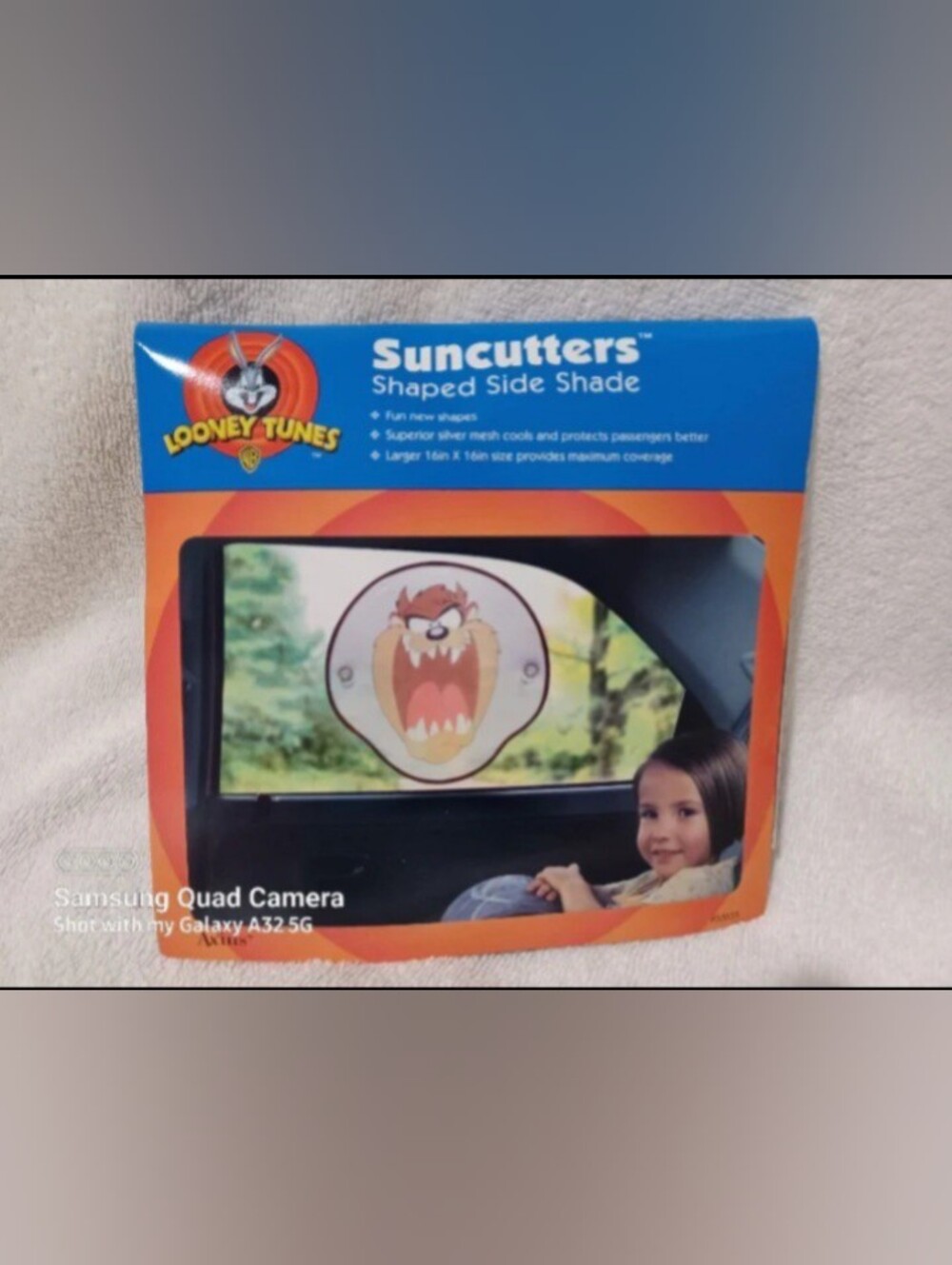 Vintage Looney tunes Tasmanian Devil suncutters side window shade